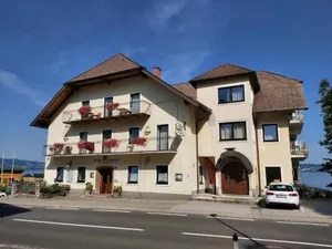 Image of Gasthof mit Seeterasse & Appartements Zur Landeroith