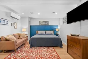 Image of Trendy & Hip South Side Studio Walk to Downtown