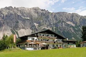 Image of Kraftplatz am Dachstein - Herold - für Ruhesuchende und sportlich Aktive
