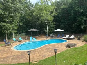 Image of Lakeside Spacious Pool Retreat