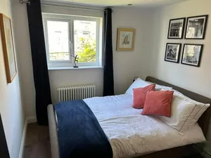 Image of Best rated in Barnsley- apartment sleeps 4 & 5 minute walk to town centre