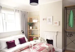 Image of Charming Three Bed Home Near City Centre and Hospital