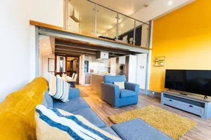 Image of Lace Market Apartments - City Centre - 4 Beds Apartment with 2 Bathrooms and full Kitchen in George Street - close to Motorpoint Arena and Victoria Centre Shopping Centre - Outdoor Parking for Cars or Vans at five pounds a day