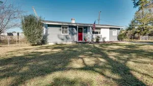 Image of Garden City Delight-Less than 5 miles from Downtown!