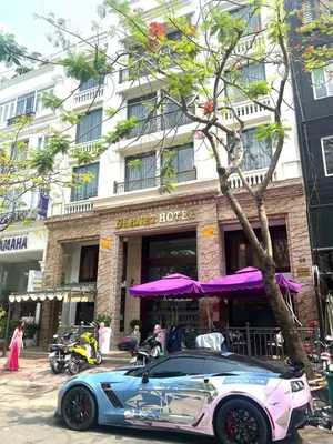 Image of Garnet Hotel