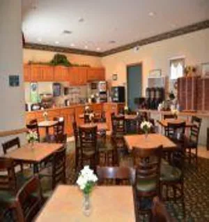Image of Country Inn & Suites By Carlson Marquette