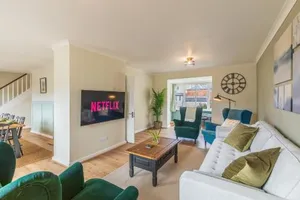 Image of 4 Bed City House with Private Garden and Parking