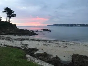 Image of COTTAGE des RIAS 2 chambres d'hôtes ou 1 suite à 172 m de la mer sans TV