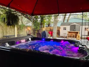 Image of Tropical Casita in Tampa near airport and Raymond James stadium