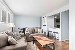 Image of Fully Furnished with Parking and Washer Dryer - Charming Cozy Retreat