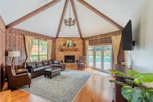 Image of Golden Isles Lrge Home- Huge Pool, Hot Tub, Game Rm