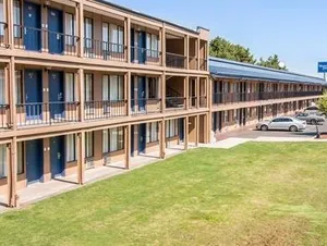 Image of Rodeway Inn Portland Airport Hotel