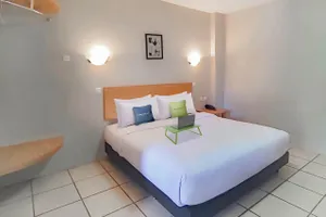 Image of Urbanview Hotel Ulin Samarinda by RedDoorz