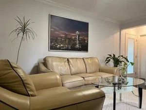 Image of Perfect Fall and Winter Apartment in Des Moines