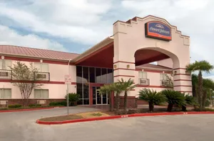 Image of Howard Johnson Hotel & Suites by Wyndham San Antonio