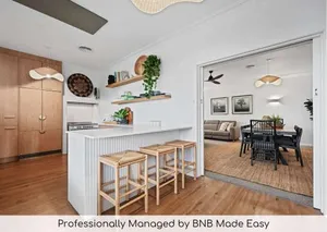 Image of Dejorja Residence - Central & Chic, Entertains 8
