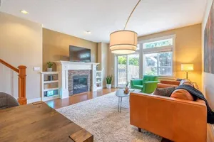 Image of Modern home, Four bedrooms, 2 King Beds