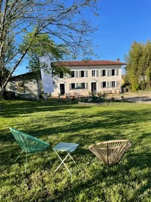 Image of La Chaise Haute