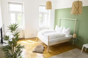 Image of Sunny Apartment near Belvédère Castle