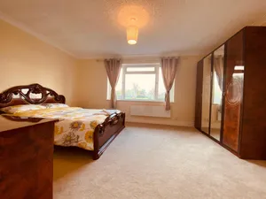 Image of London Lodges