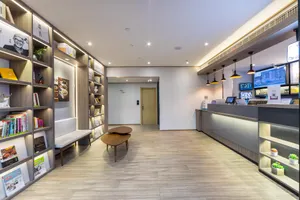 Image of Hanting Hotel Shanghai Waitan Jiujiang Road