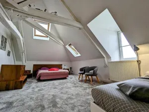 Image of Chambre spacieuse pour 4 pers. avec SDB privée et PDJ inclus à Châteauroux - FR-1-591-388