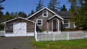Image of 102 Spruce