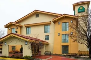 Image of La Quinta Inn Chicago Schaumburg