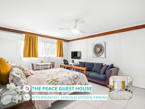 Image of Modern Bedroom Peace Guest House with Breakfast