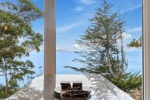 Image of Hidden Bay Retreat-5 Bed- 15min to Hobart