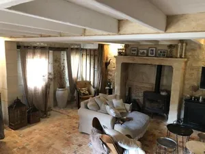 Image of Maison bordure de foret