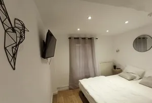 Image of L'auberge aux volets rouges à 4 min du Zoo de Beauval 2-10 pers
