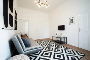 Image of Stylish boutique apartment with 2 bathrooms