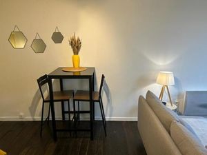 Image of La Jungle Room