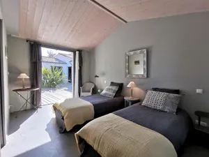 Image of Derrière la plage : suite, patio et pergola
