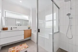 Image of Hestia Villa - Luxury Retreat near CBD and Grammar