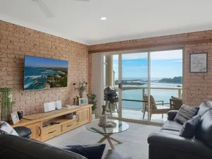 Image of Grand Pacific 1 Unit 4 - First Floor
