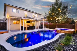 Image of Private Heated Pool & Hot Tub, 4BR Gameroom