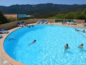 Image of Apartment in Serra-di-Ferro with Bay Views