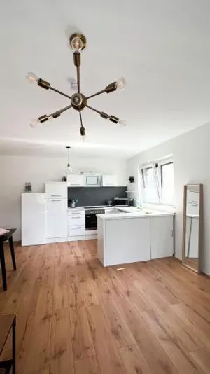Image of 2 ZKB Apartment in Mannheim Küche - Parken - Großer TV