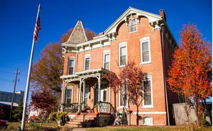 Image of Riverview Mansion