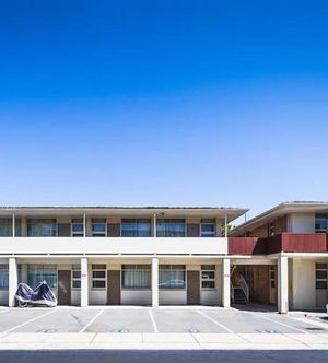 Image of Glenelg beach gateway Studio Apartment