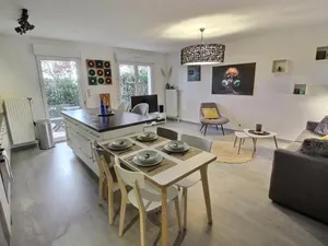 Image of Charmant Appart avec Garage et Terrasse au Coeur de Colmar, près de la Route des Vins d'Alsace - FR-1-722-6