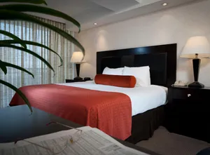 Image of El Tropicano Riverwalk