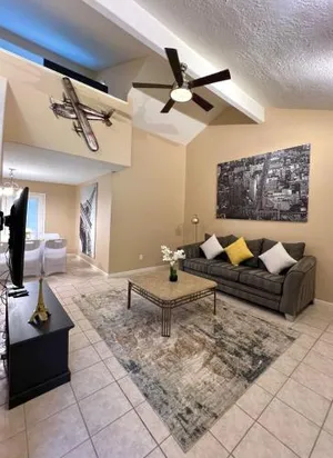 Image of Centrally located Houston Retreat! Sleeps 8, 10 Min to Downtown, Free Parking