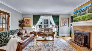 Image of Center to all of Rochester's entertainment - 5 bedroom home