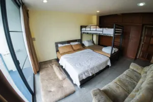 Image of Cozy family room in town (MRT hualumphong station