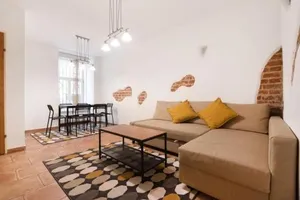Image of Spacious central apartment