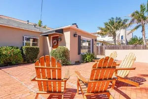 Image of 3245 Garfield St