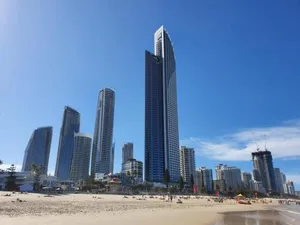 Image of High-End Apartment in the Soul of Surfers Paradise